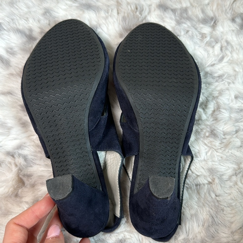 GUC Eric Michael blue suede heels size 6 - Picture 11 of 11
